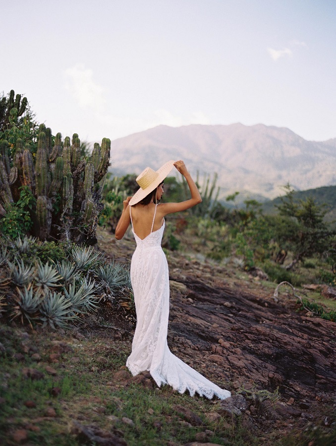 The-Bridal-House-allure-F148-Hollis-wedding-dress-back
