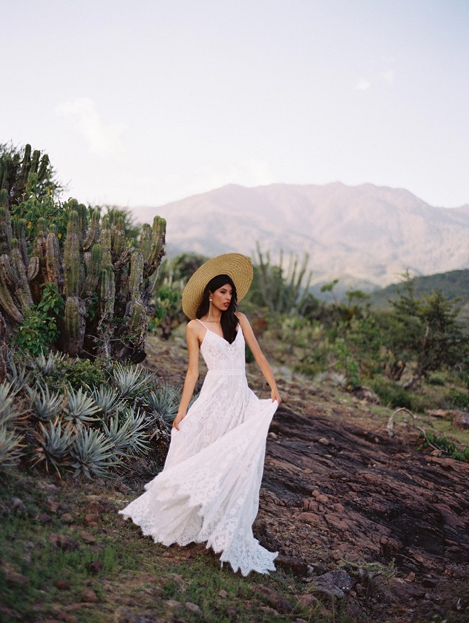 The-Bridal-House-allure-F148-Hollis-wedding-dress-front