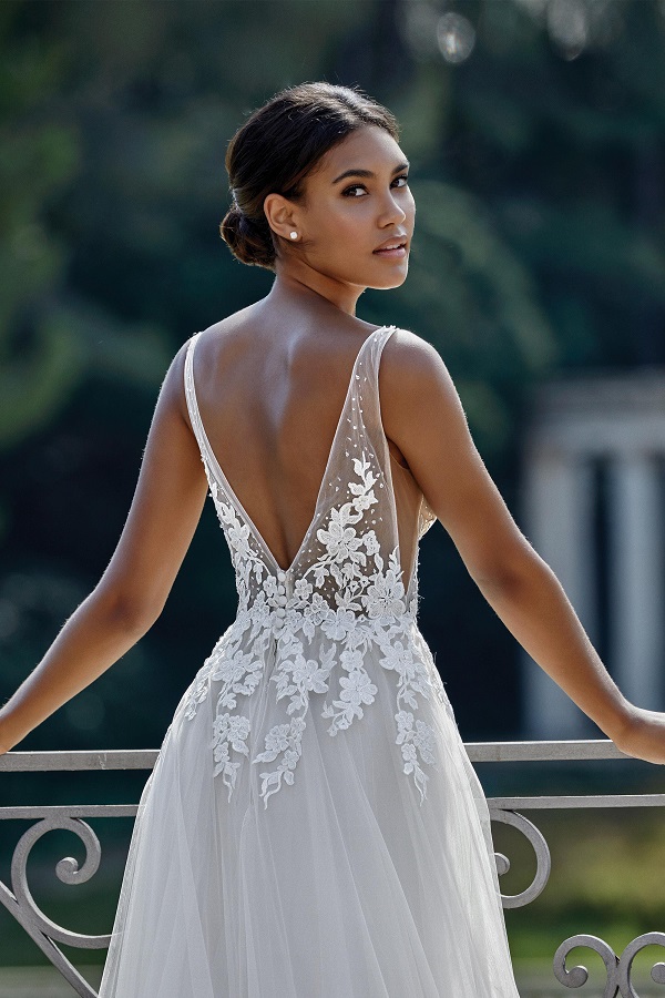 The-Bridal-House-justin-alexander-sincerity-44149-wedding-dress-back-cclose